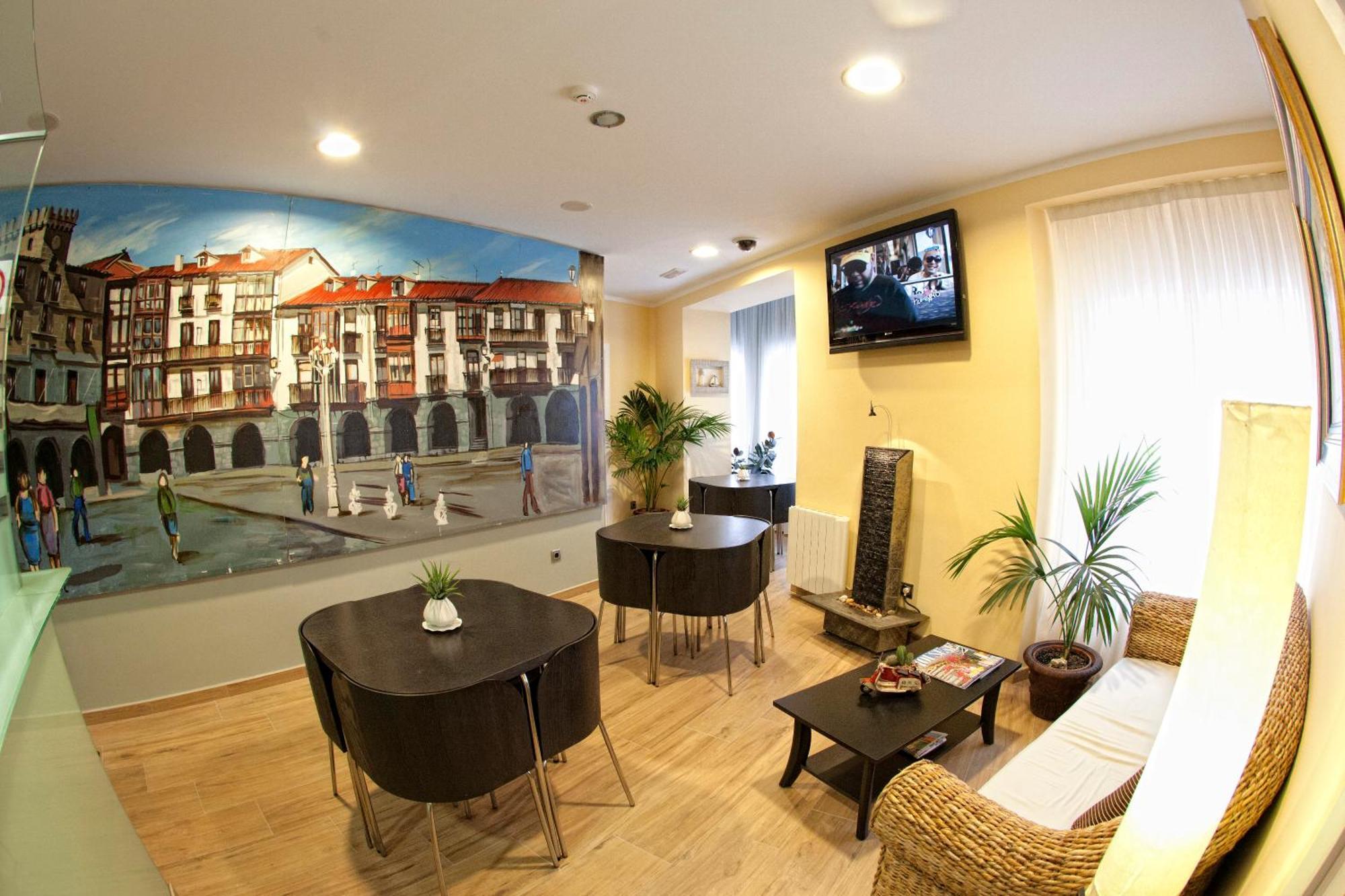 Pension Jade Castro Urdiales Exterior photo