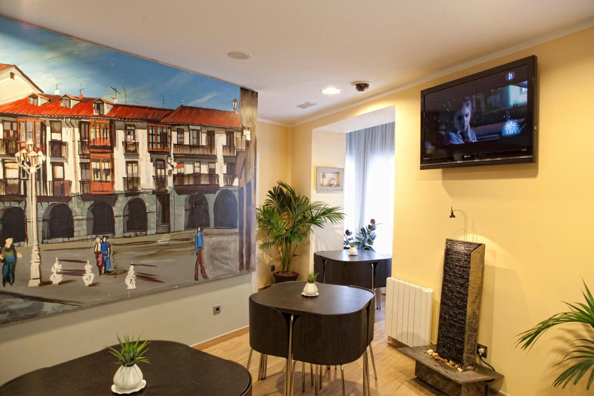 Pension Jade Castro Urdiales Exterior photo
